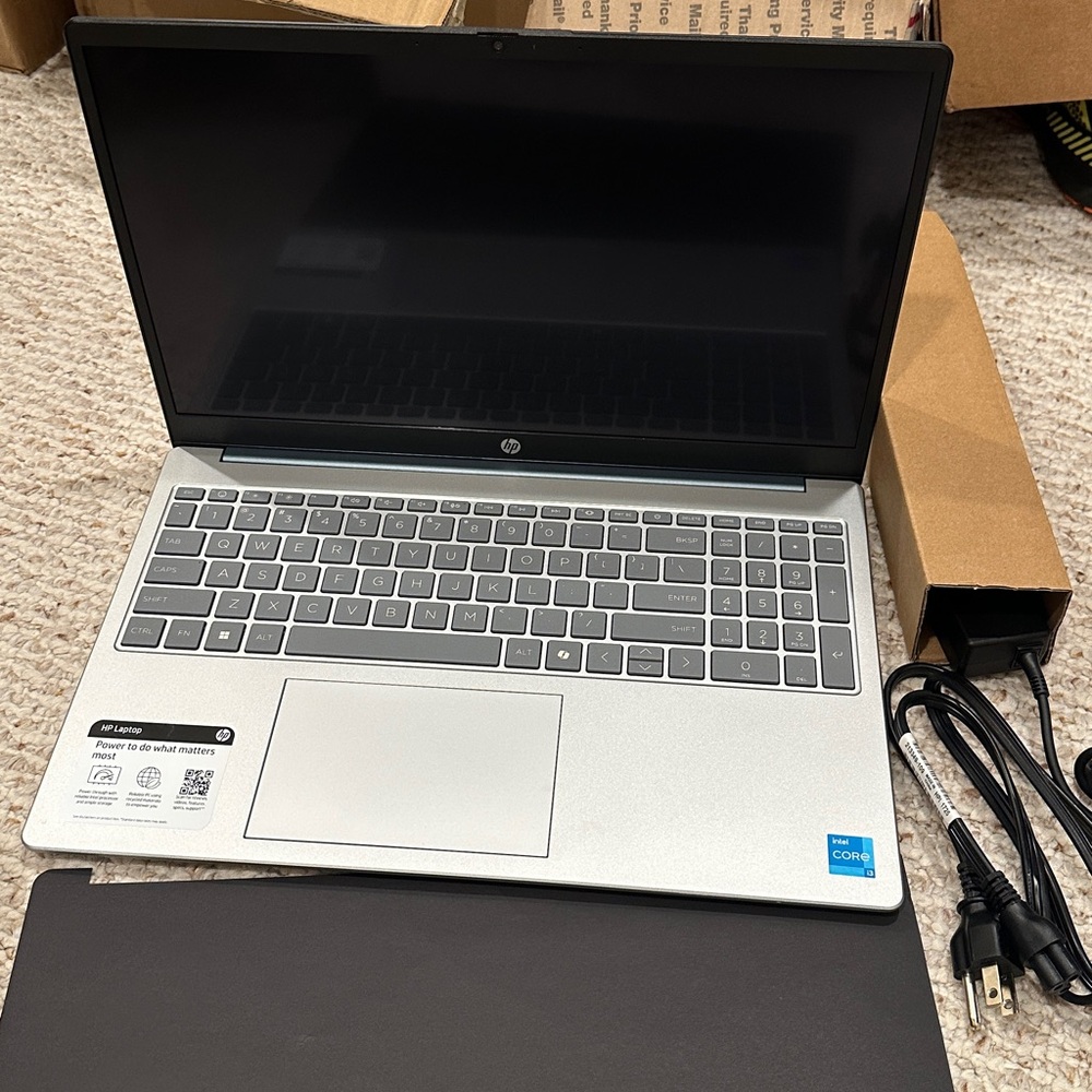 HP Gray Laptop - Picture 4 of 6